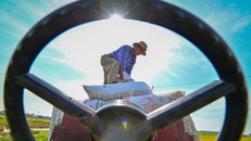 Nắng nóng tại miền Bắc sẽ gia tăng và kéo dài nhiều ngày trong nửa cuối tháng 6. - Ảnh: Zing.vn