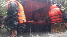 Hồ Kẻ Gỗ xả lũ 900 m3/s, Hà Tĩnh ra lệnh sơ tán 46.000 dân