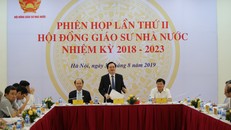 GS-TS Phùng Xuân Nhạ, Bộ trưởng Bộ GD-ĐT, Chủ tịch HĐGS nhà nước, khai mạc phiên họp lần thứ II HĐGS nhà nước. - Ảnh: HĐGSNN