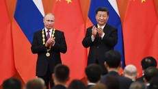 Tổng thống Nga Vladimir Putin và Chủ tịch Trung Quốc Tập Cận Bình. (Ảnh: AFP)