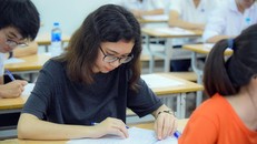 Đề xuất giảm lệ phí xét tuyển đại học cho thí sinh