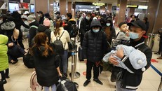 Hơn 4.500 người Việt đã sơ tán từ Ukraine sang các nước lân cận