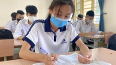 Giáo viên khuyên học sinh không nên chủ quan để vượt qua kỳ thi tốt nghiệp THPT năm nay. - Ảnh: Quỳnh Anh