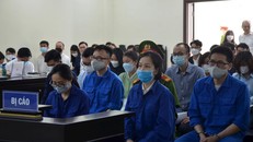 Các bị cáo tại phiên toà.