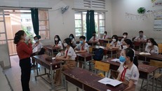 TP. Hồ Chí Minh vẫn đang áp mức sàn khi thu học phí