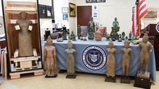 Mỹ trao trả Campuchia 30 tác phẩm nghệ thuật và cổ vật bị đánh cắp