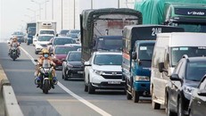 Hà Nội: Phát hiện nhiều xe đi vào làn khẩn cấp tại tuyến đường Vành đai 3