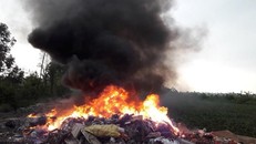 Cảnh báo đốt rác gây cháy nổ, ô nhiễm môi trường tại khu dân cư
