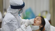 Ngày 27/3: Ca COVID-19 mới và bệnh nhân nặng đều tăng