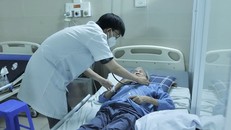 Bệnh nhân mắc COVID-19 đang được điều trị tại Bệnh viện Thanh Nhàn.