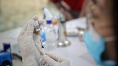 Ngày 17/4: Ca COVID-19 mới tăng lên 1.031, cao nhất trong gần 6 tháng qua