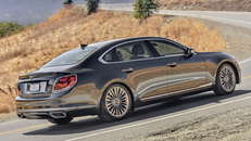 Năm 2019, KIA chỉ bán được 390 chiếc sedan K900 tại Mỹ 