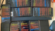 Smartphone Samsung dính lỗi treo Recovery hàng loạt khi khởi động lại