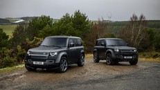 Land Rover Defender V8 2022 ra mắt với 518 mã lực