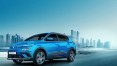 'VinFast gánh mọi rủi ro về pin để ô tô điện tiếp cận được số đông người dùng'