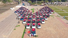 Số lượng xe VFe34 được giao cho khách hàng trong tháng 3 tăng vượt trội