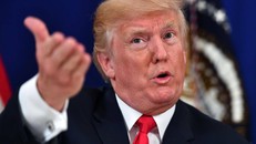 Trump bất ngờ cảm ơn Putin vì đã trục xuất nhân viên ngoại giao của Mỹ