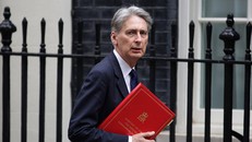 Anh nhận được ít sự đồng thuận của châu Âu đối với các biện pháp trừng phạt Nga