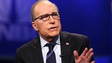 Trước thềm hội nghị, cố vấn của ông Trump phải nhập viện