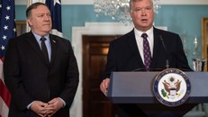 Ngoại trưởng Mỹ cùng ‘nhân tố mới’ đến Triều Tiên 