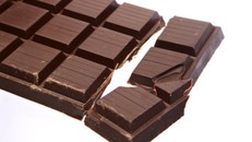 Ăn 3 thanh socola mỗi tháng giúp giảm nguy cơ suy tim