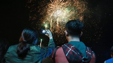 Pháo hoa tại TP HCM. VnexPress