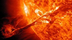 Ngày tận thế mang tên Bão Mặt trời?