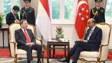 Tổng Bí thư Tô Lâm hội kiến Tổng thống Singapore Tharman Shanmugaratnam.