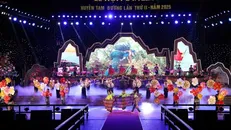 Chương trình nghệ thuật đặc sắc khai mạc lễ hội Putaleng. Ảnh: Nguyễn Oanh/TTXVN.