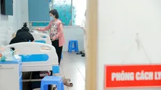 Hà Nội gia tăng trẻ nhập viện do dịch bệnh truyền nhiễm. Ảnh: Minh Quyết/TTXVN