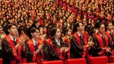 Bộ Giáo dục-Đào tạo đề xuất nới quy định về bồi hoàn học bổng đào tạo từ ngân sách