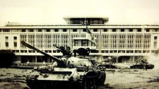 Sáng 30/4/1975, từ khắp mọi hướng, hàng trăm xe tăng, xe thiết giáp cùng bộ binh đồng loạt thẳng tiến Phủ Tổng thống ngụy quyền Sài Gòn, giải phóng Sài Gòn.