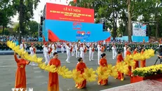 Chương trình biểu diễn nghệ thuật của lực lượng văn nghệ sỹ Thành phố Hồ Chí Minh tham gia Tổng duyệt lễ diễu binh, diễu hành kỷ niệm 50 năm Ngày Giải phóng miền Nam thống nhất đất nước. Ảnh: Thanh Vũ/TTXVN.