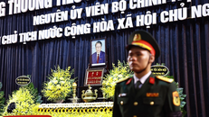 Linh cữu nguyên Chủ tịch nước Trần Đức Lương quàn tại Nhà tang lễ Quốc gia số 5 Trần Thánh Tông, Hà Nội. Ảnh: TTXVN