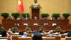 Phó Chủ tịch Quốc hội Nguyễn Đức Hải điều hành Phiên họp. 