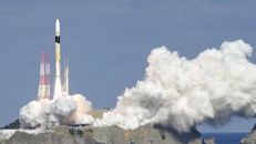 Tên lửa H2A mang theo vệ tinh quang học Kogaku-8 rời bệ phóng tại Trung tâm Vũ trụ Tanegashima ở tỉnh Kagoshima (Nhật Bản), ngày 12/1/2024.