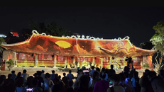 Màn trình diễn 3D mapping “Sóng Bạch Đằng hào khí Ngô Quyền” trình diễn trong đêm ra mắt tour.