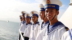 Chiến sĩ Trường Sa đang làm nhiệm vụ trên vùng đảo thiêng liêng của Tổ quốc