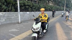 Kinh nghiệm chuyển sang xe điện của Trung Quốc: Hạ tầng đi trước chính sách và chú trọng ý chí của người dân