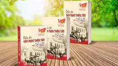 Cuốn sách được biên soạn công phu từ các nguồn tài liệu như Văn kiện Đảng toàn tập, các bài báo trên Báo Cứu quốc, Báo Sự thật, Báo Độc lập...