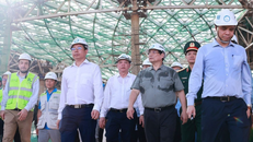 Thủ tướng Phạm Minh Chính kiểm tra tiến độ thi công Dự án Cảng hàng không quốc tế Long Thành.