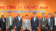 Lãnh đạo PV GAS và Petronas chụp ảnh lưu niệm tại buổi làm việc