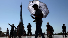 Trời nắng gay gắt tại Paris, Pháp