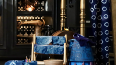 Hình ảnh tại workshop Nhuộm chàm. Ảnh: Hotel de la Coupole