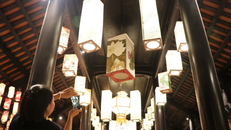 Các loại đèn lồng xếp của Huế rực rỡ sắc màu trong Chương trình Trung thu Hoàng cung Huế 2025