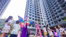 Những khu vườn, quảng trường khu S trong hai ngày 4-5/10 trở thành những không gian sáng tạo nhiệm màu, mang đến cho các em nhỏ những trải nghiệm bổ ích và thú vị.