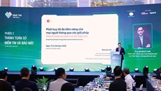Ông Sharad Jain, Giám đốc Quốc gia Mastercard tại Việt Nam, Campuchia và Lào trình bày tham luận tại hội thảo