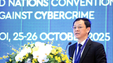 Thứ trưởng Bộ Y tế Nguyễn Tri Thức phát biểu tại hội thảo