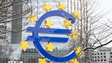 Biểu tượng đồng euro tại Frankfurt (Đức)