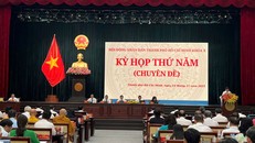 Quang cảnh kỳ họp.